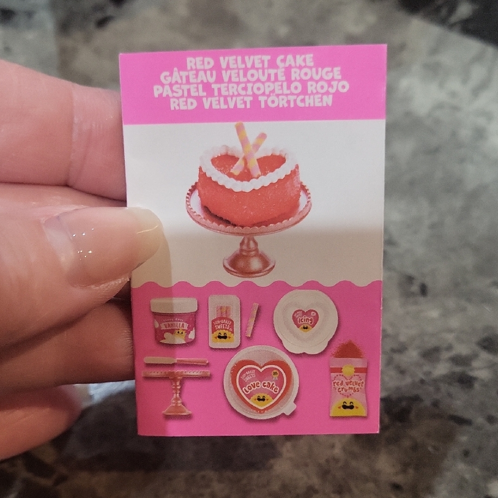 Miniverse Make It Mini Food Valentines Red Velvet Cake